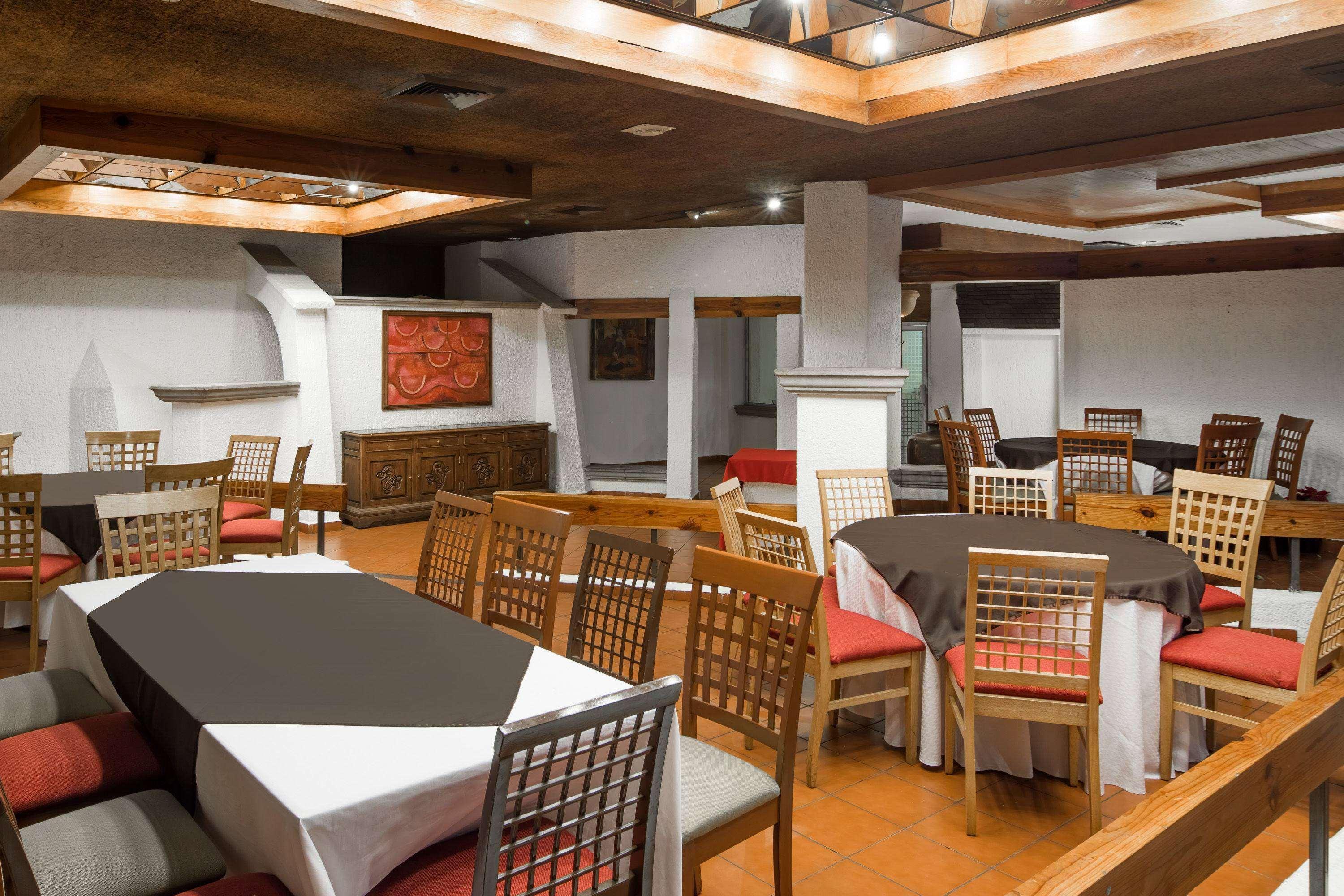 Wyndham Executivo Culiacán Buitenkant foto