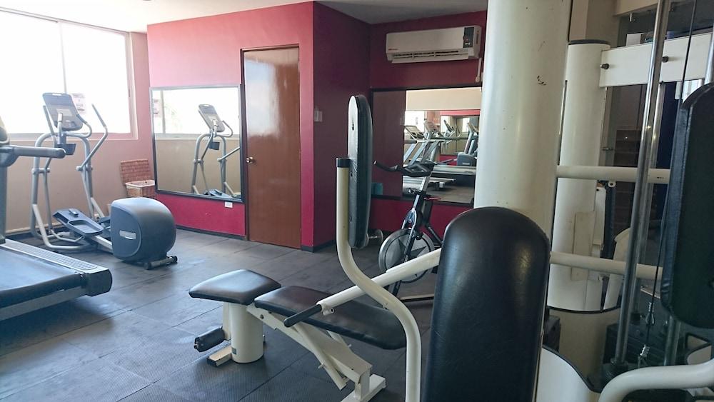 Wyndham Executivo Culiacán Buitenkant foto