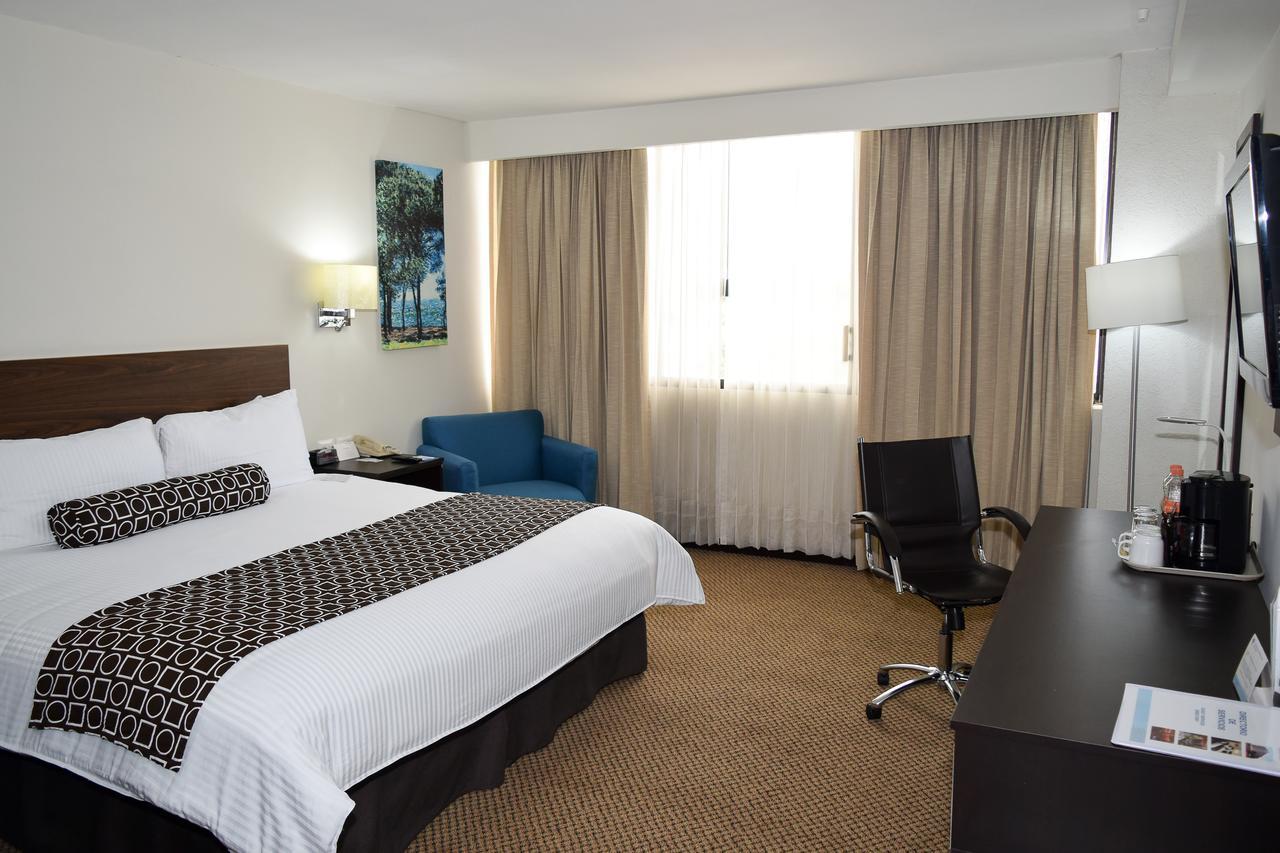 Wyndham Executivo Culiacán Buitenkant foto