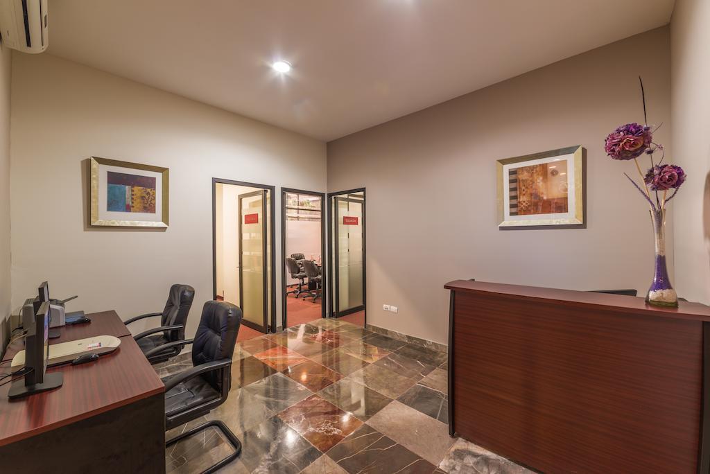 Wyndham Executivo Culiacán Buitenkant foto