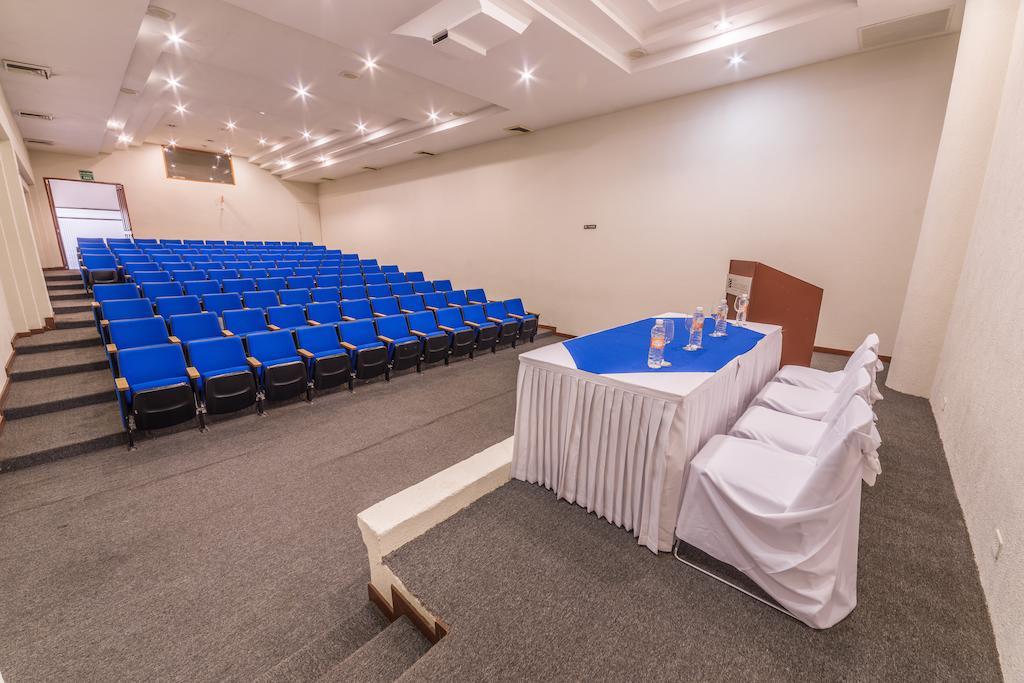 Wyndham Executivo Culiacán Buitenkant foto