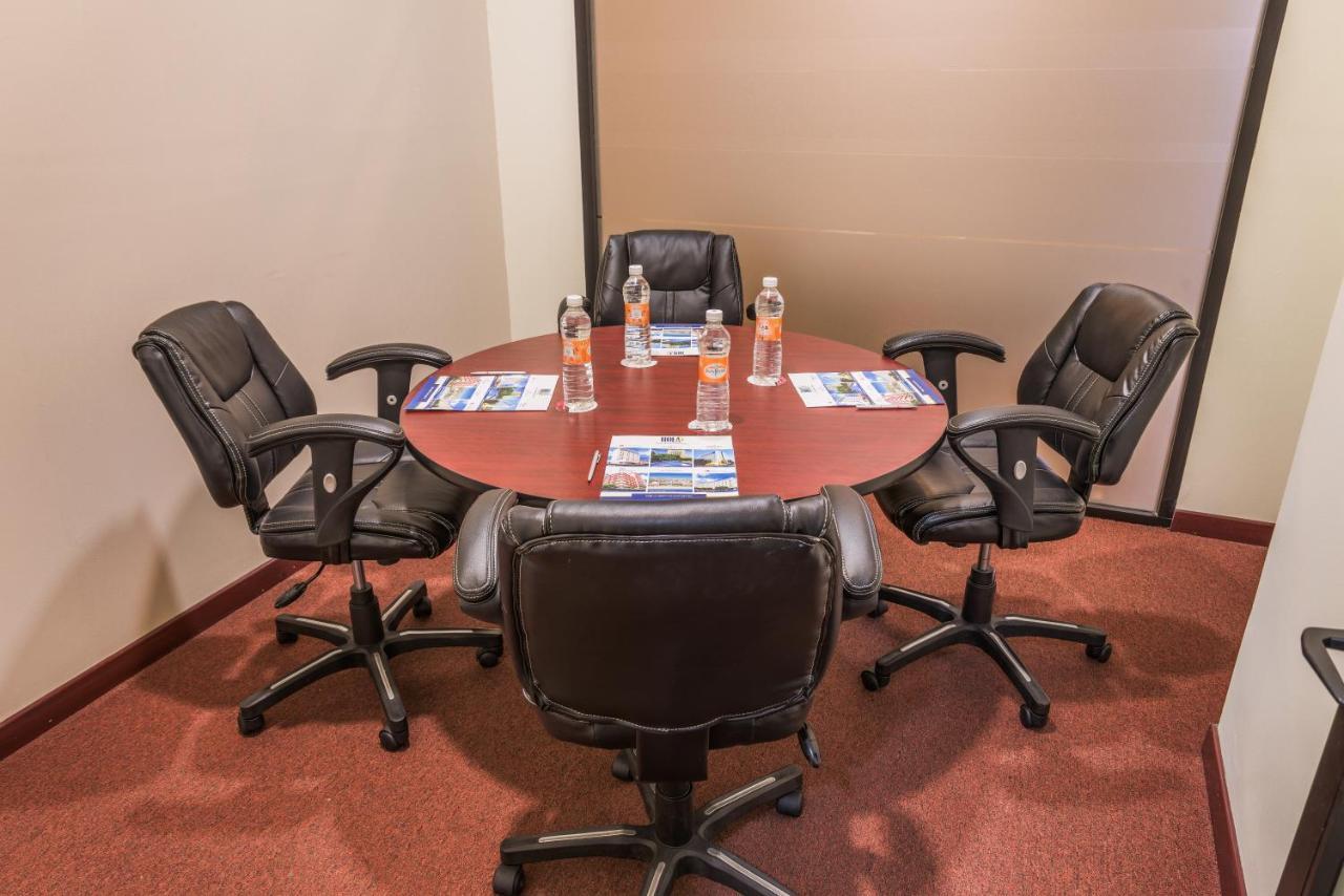 Wyndham Executivo Culiacán Buitenkant foto